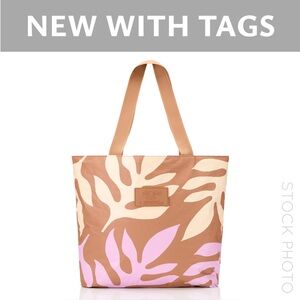 ALOHA Collection Day Tripper